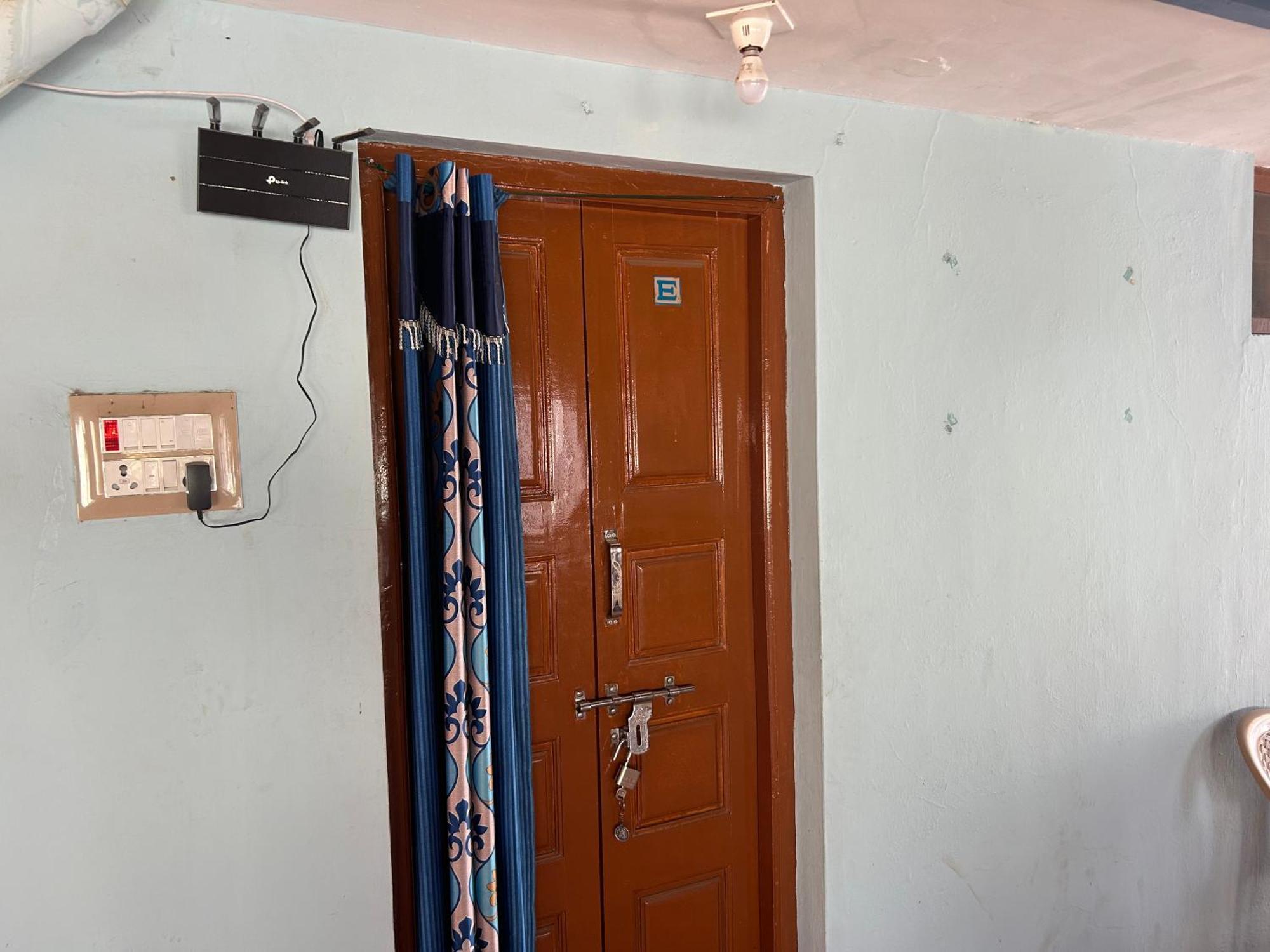 Anbu Ramana Guest House Tiruvannāmalai Extérieur photo