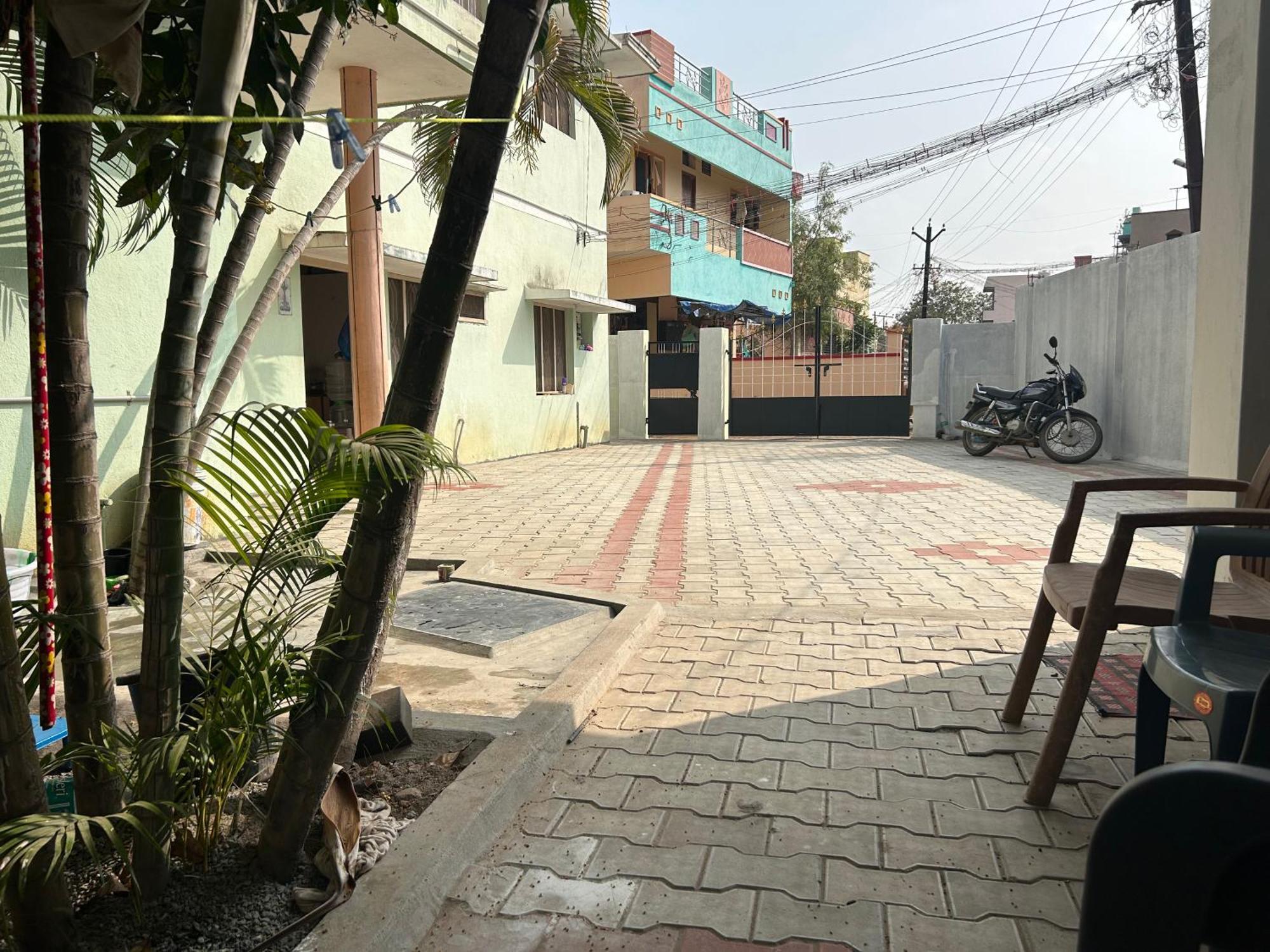 Anbu Ramana Guest House Tiruvannāmalai Extérieur photo