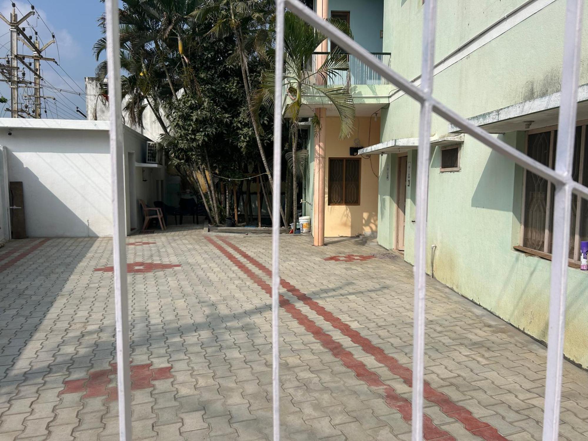 Anbu Ramana Guest House Tiruvannāmalai Extérieur photo