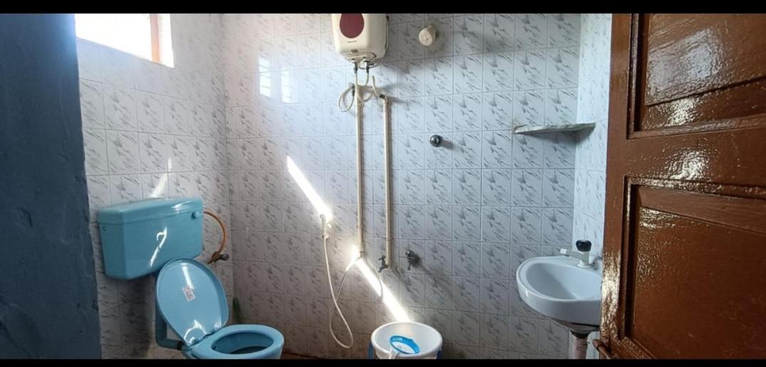 Anbu Ramana Guest House Tiruvannāmalai Extérieur photo