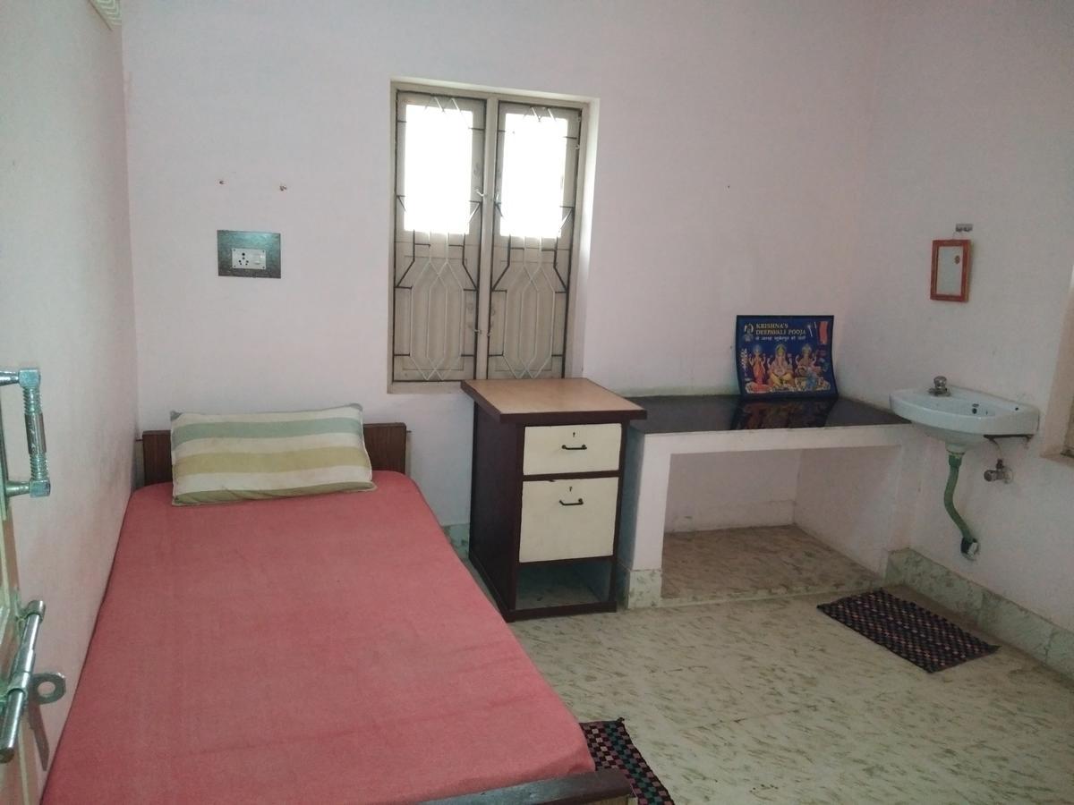 Anbu Ramana Guest House Tiruvannāmalai Extérieur photo