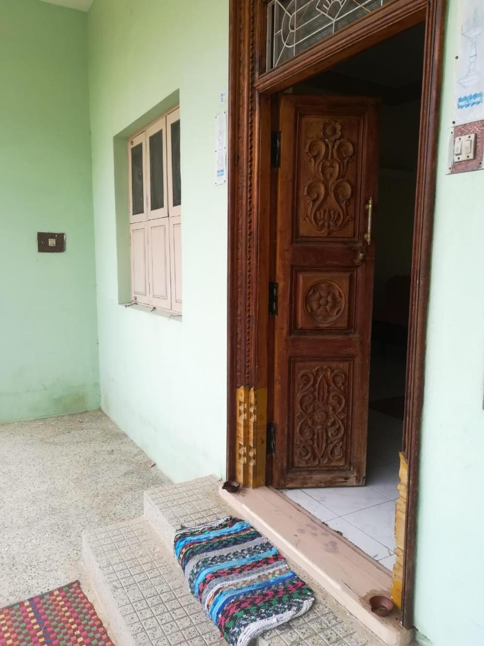 Anbu Ramana Guest House Tiruvannāmalai Extérieur photo